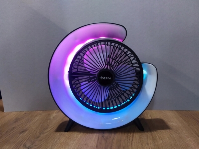 Wentylator biurkowy gamingowy z akumulatorem USB Volteno VO2546 czarny RGB