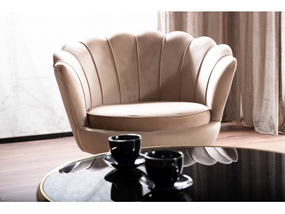 Fotel muszelka Camellia 1 Velvet Signal beżowy bluvel 28 / złoty glamour